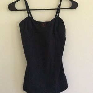 🌿🌿black tank top with adjustable straps🌿🌿